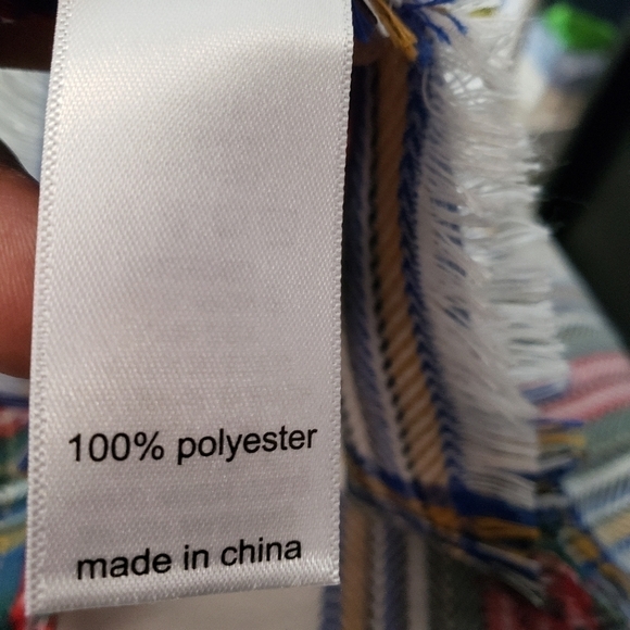 Maurices Red Multicolored Shawl With Fringes 52 X 52 - Picture 10 of 10